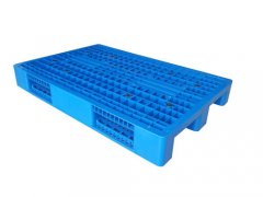 塑料托盤的撓曲度有什么規(guī)定？